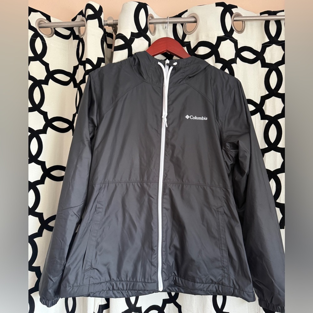 Columbia Charcoal Black Hooded Jacket, size M